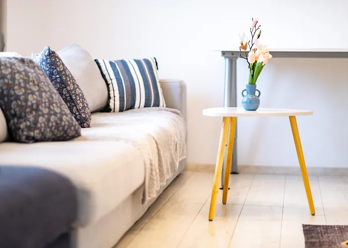 Ultracentral Relax Romana Center Апартаменты